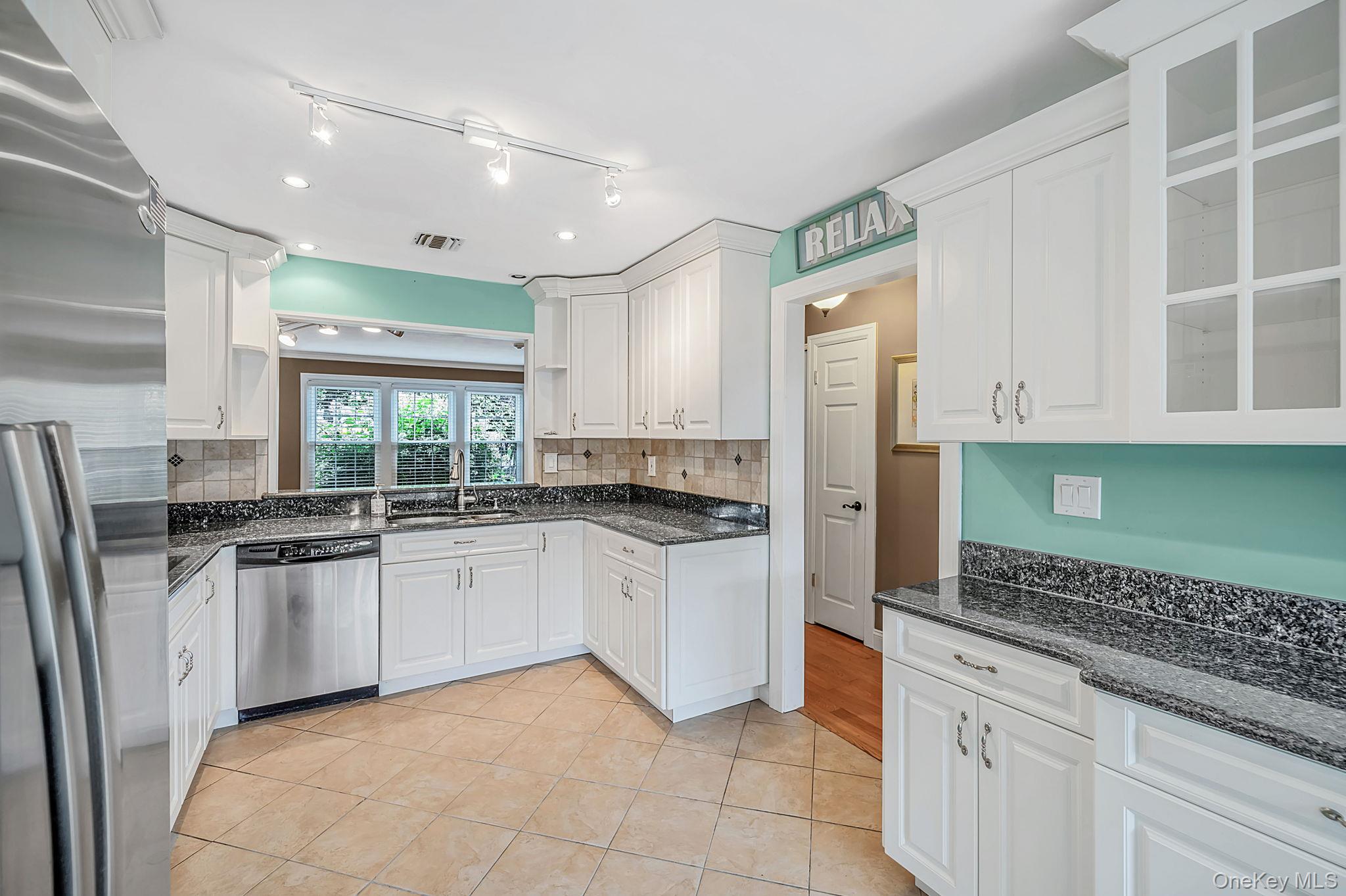89 Hearthside Drive – For Sale photo 12
