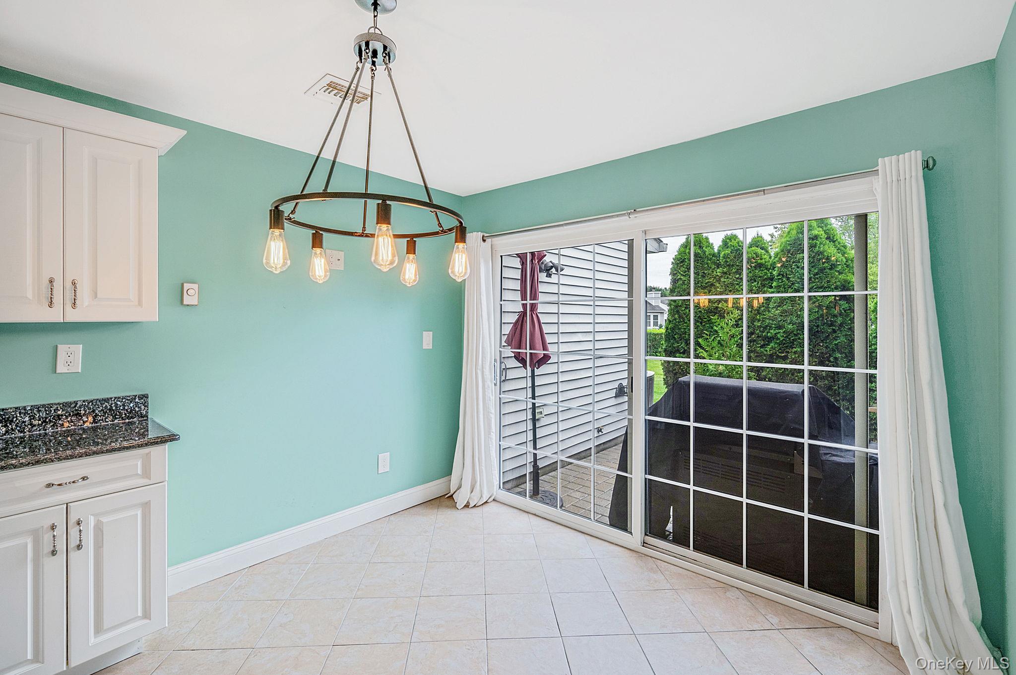 89 Hearthside Drive – For Sale photo 14