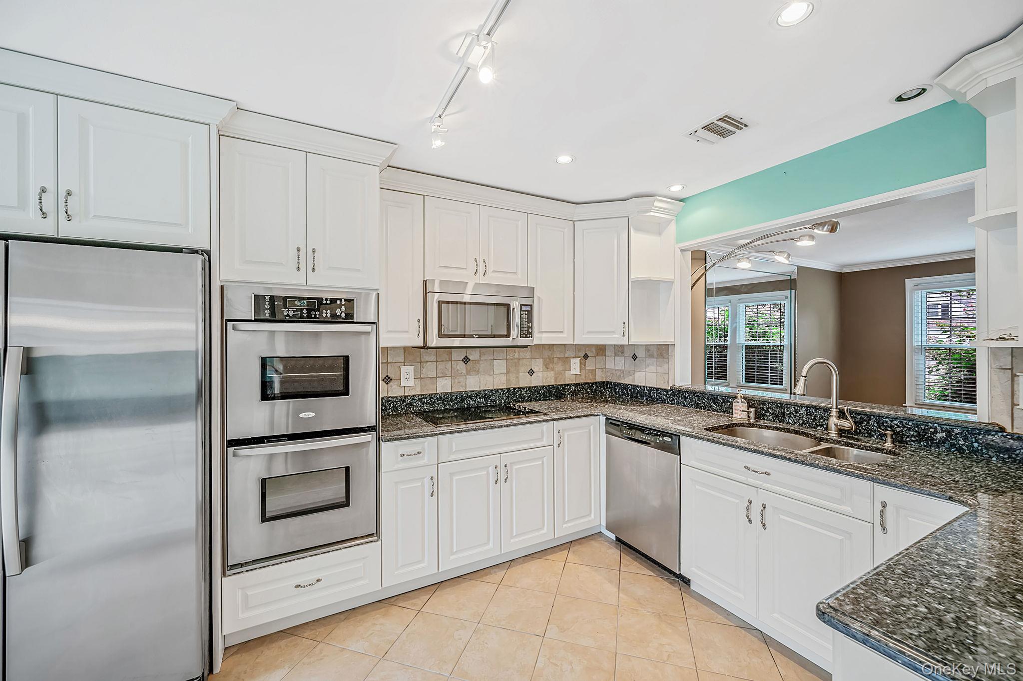 89 Hearthside Drive – For Sale photo 10