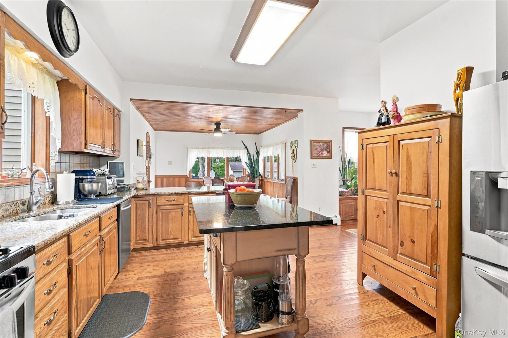 242 High Road – For Sale photo 19