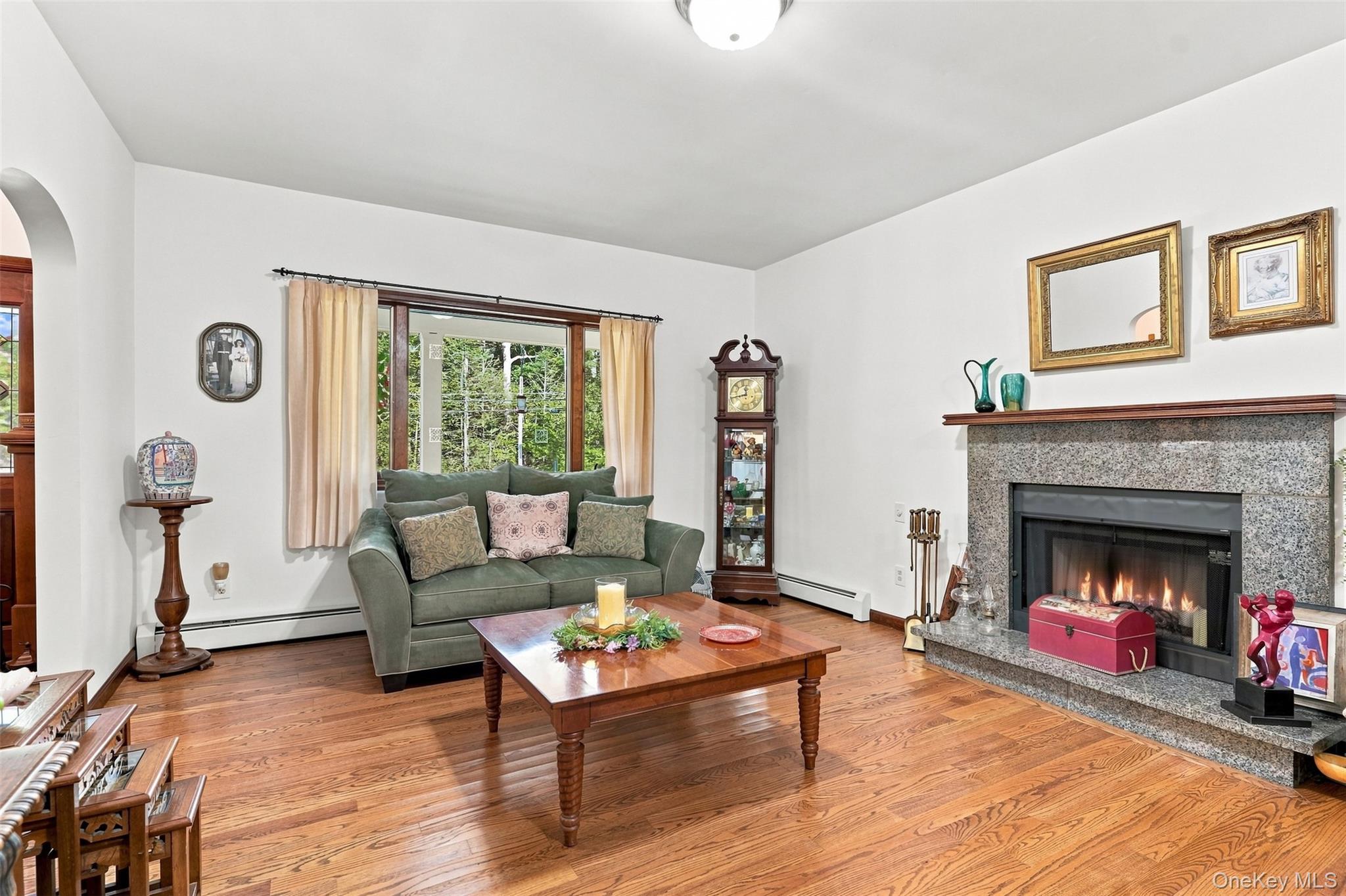 242 High Road – For Sale photo 12