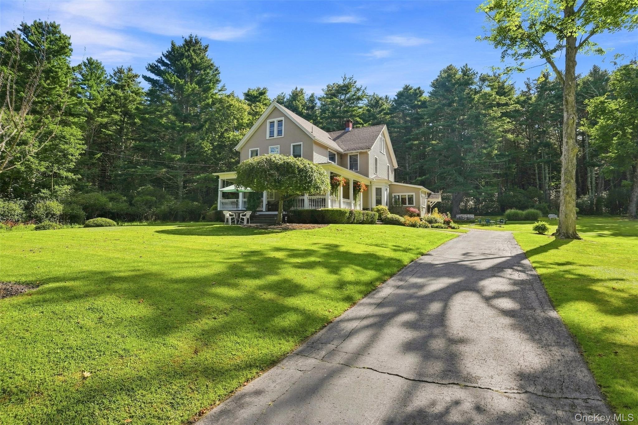 242 High Road – For Sale