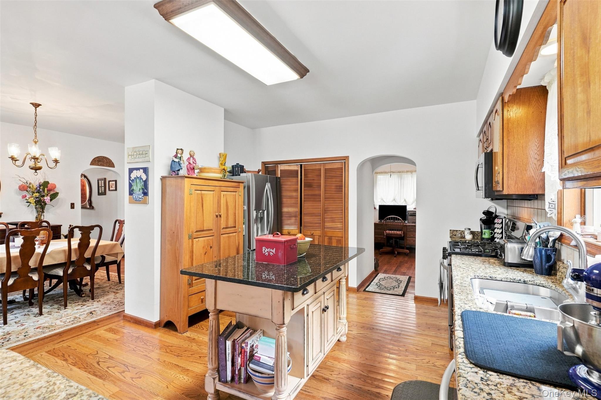242 High Road – For Sale photo 20