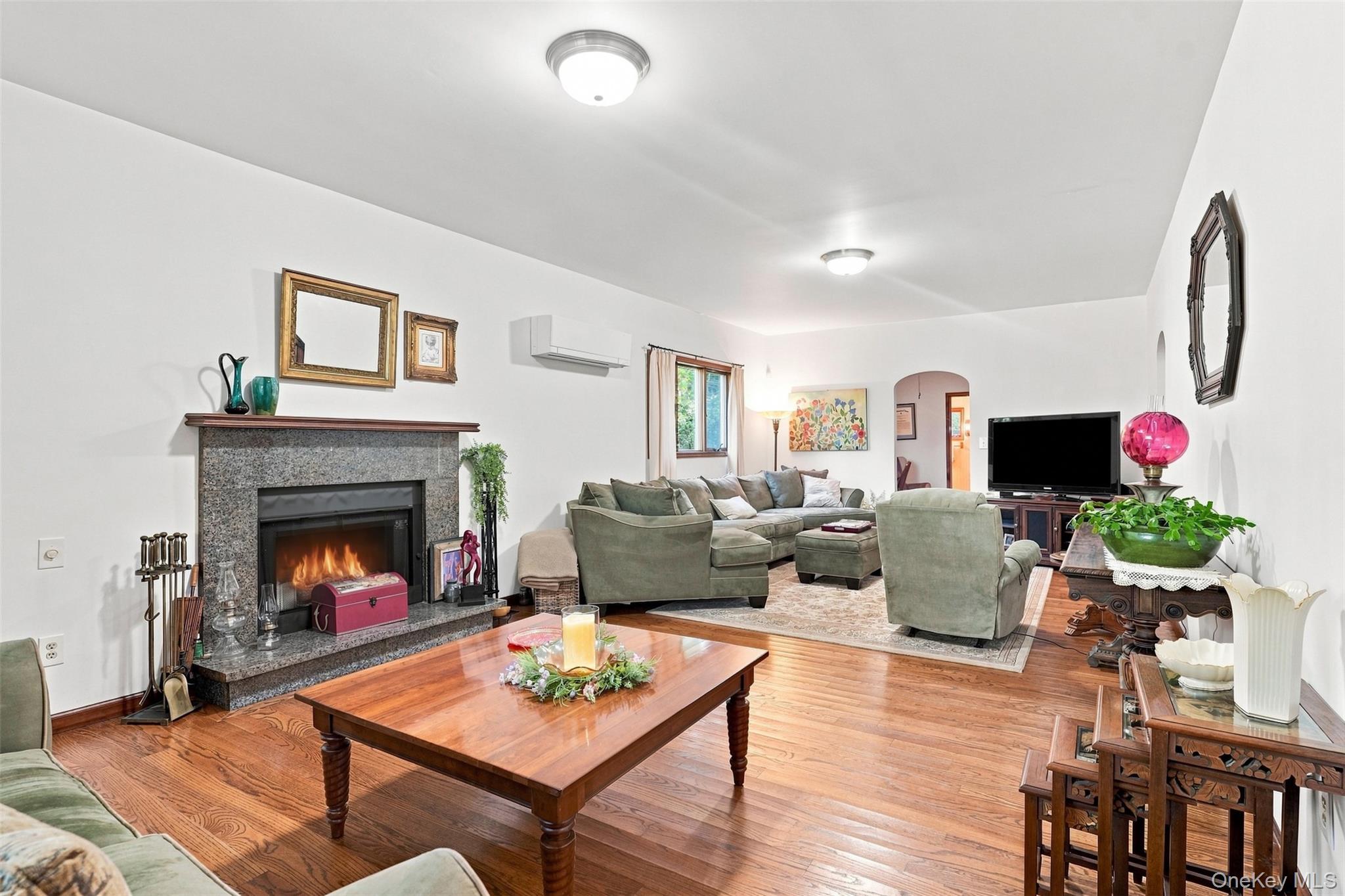 242 High Road – For Sale photo 11