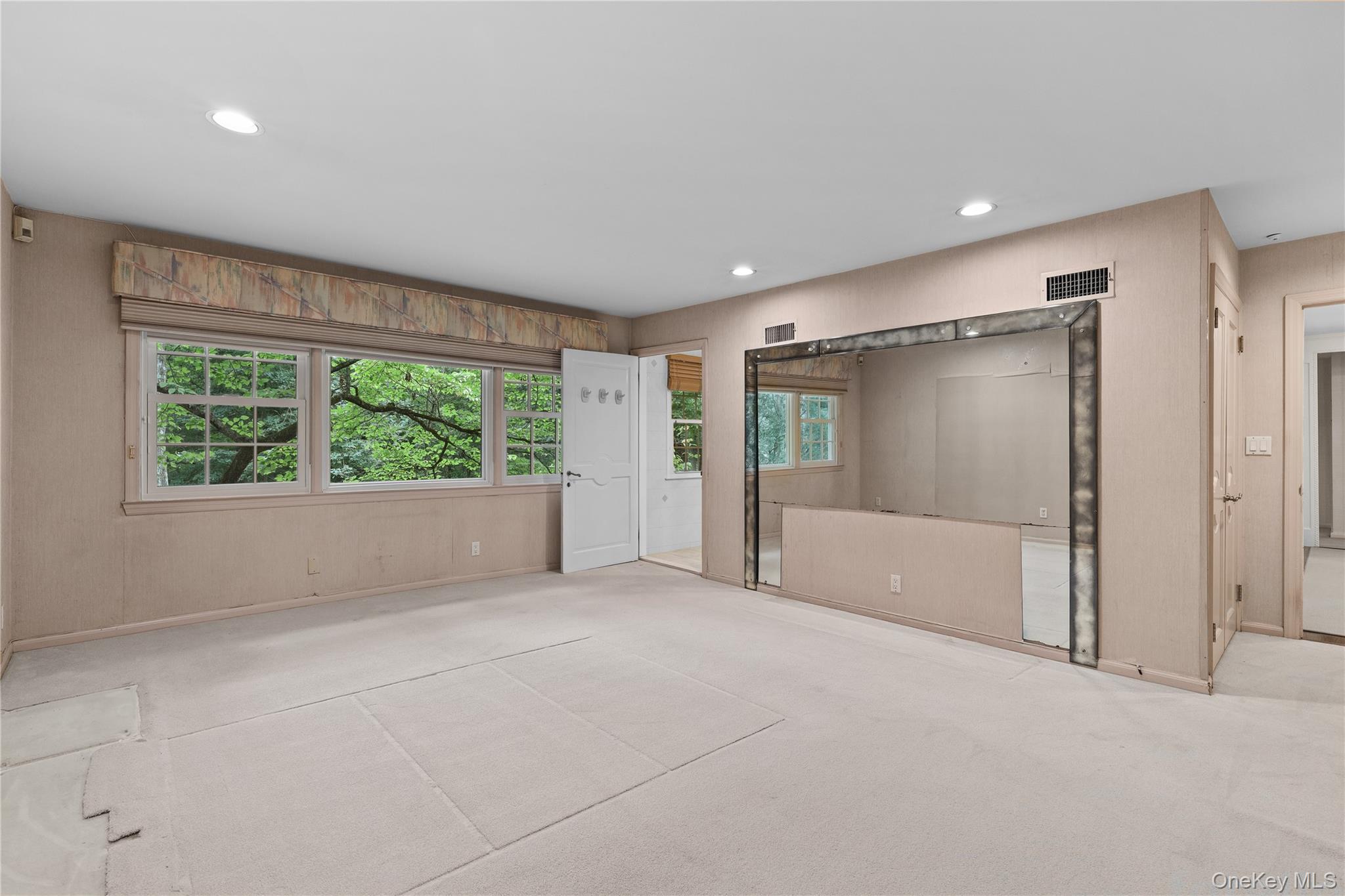 21 Iroquois Trail – For Sale photo 17