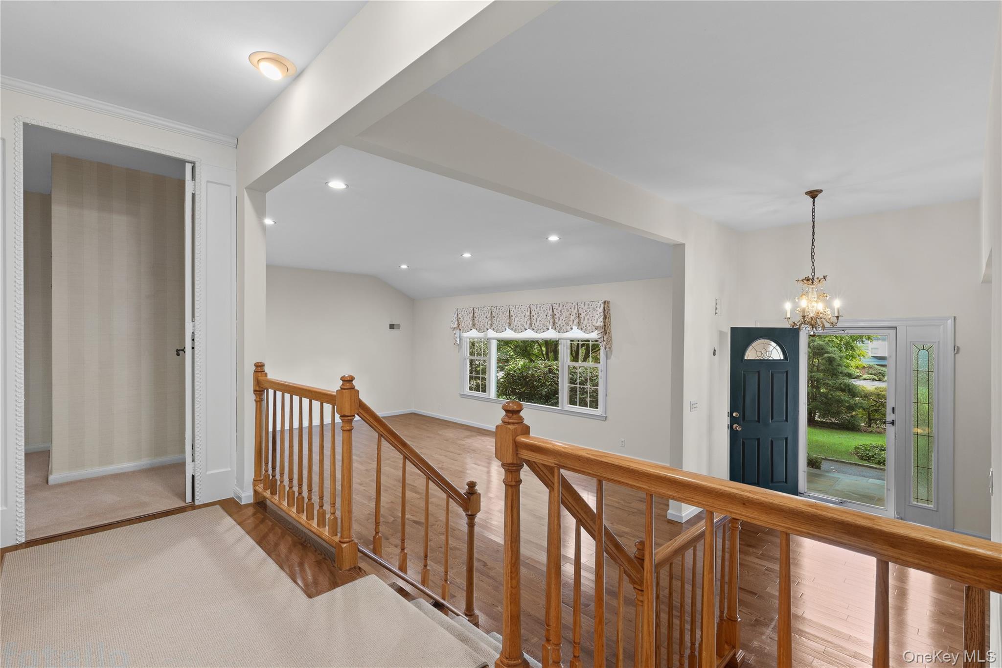 21 Iroquois Trail – For Sale photo 16