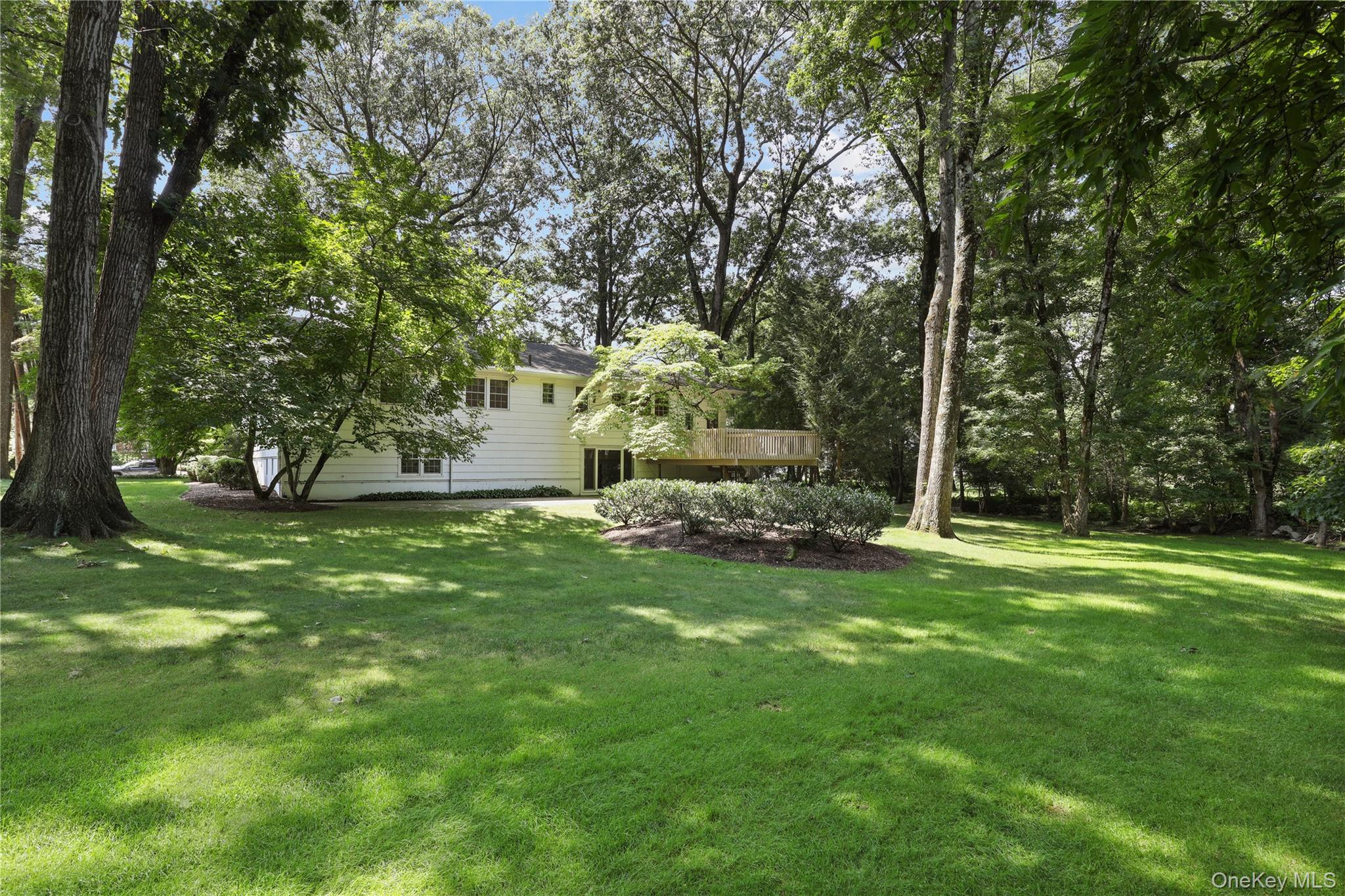 21 Iroquois Trail – For Sale photo 32