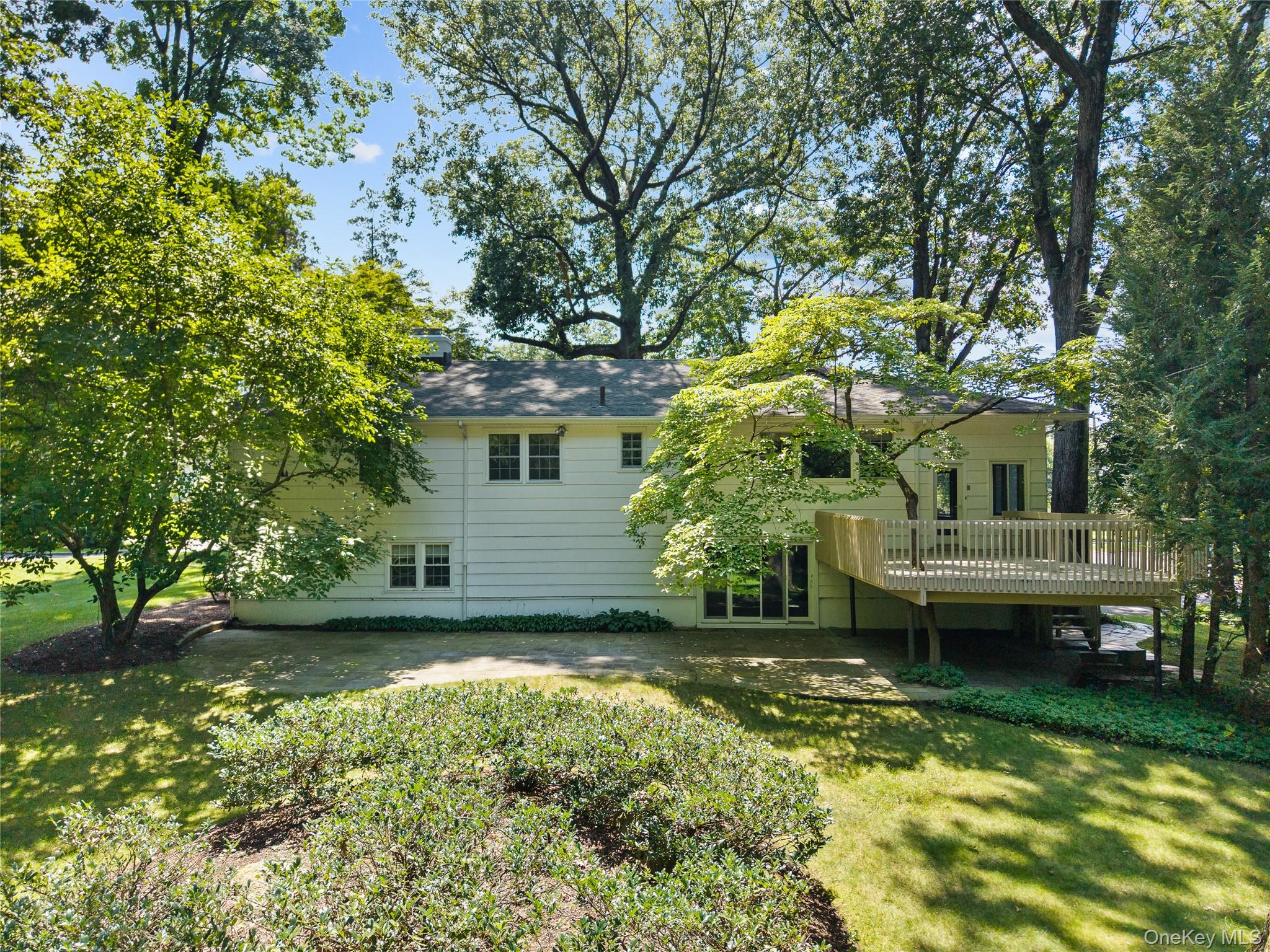 21 Iroquois Trail – For Sale photo 3