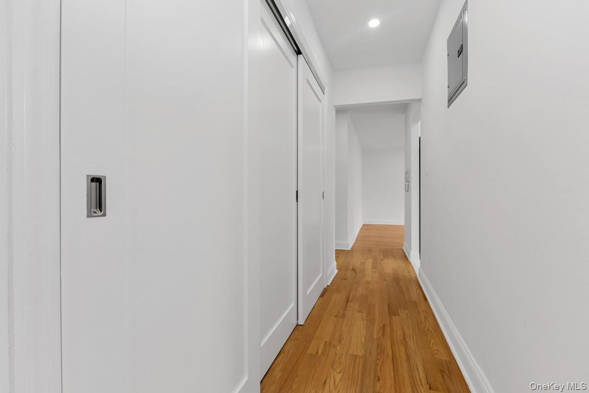 66-33 Yellowstone Boulevard, Unit 5D photo 5