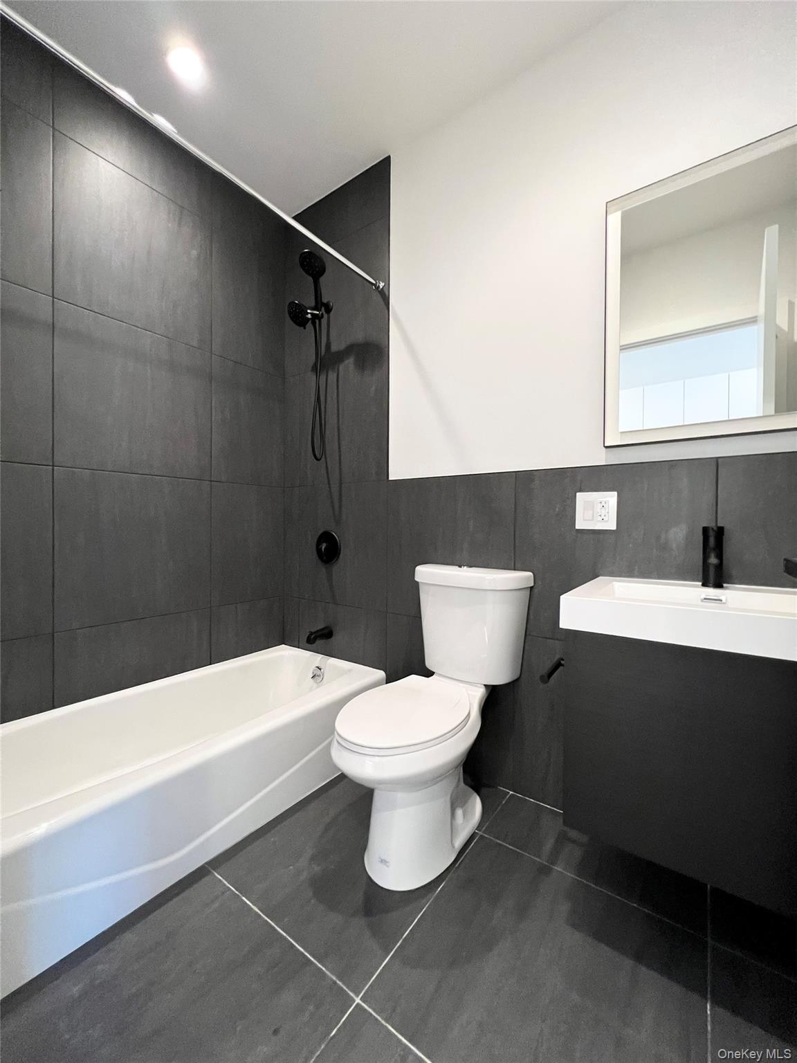 427 Metropolitan Avenue – For Sale photo 8