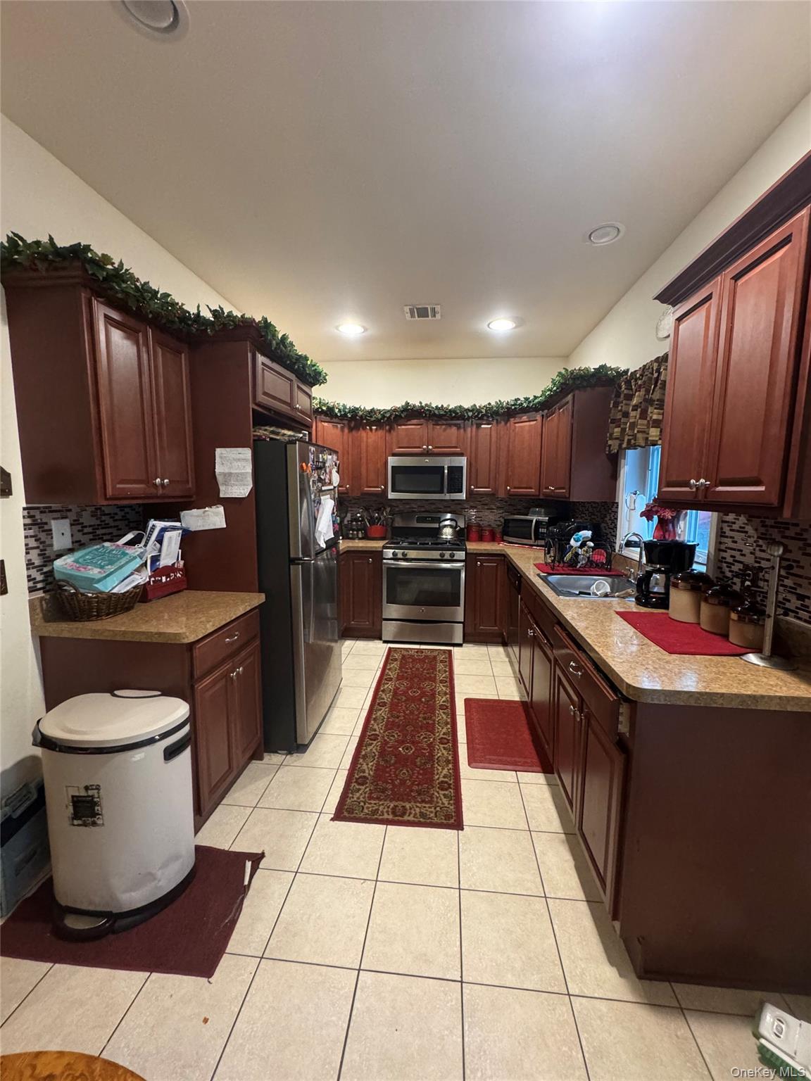 28 Hidden Creek Boulevard – For Rent photo 5