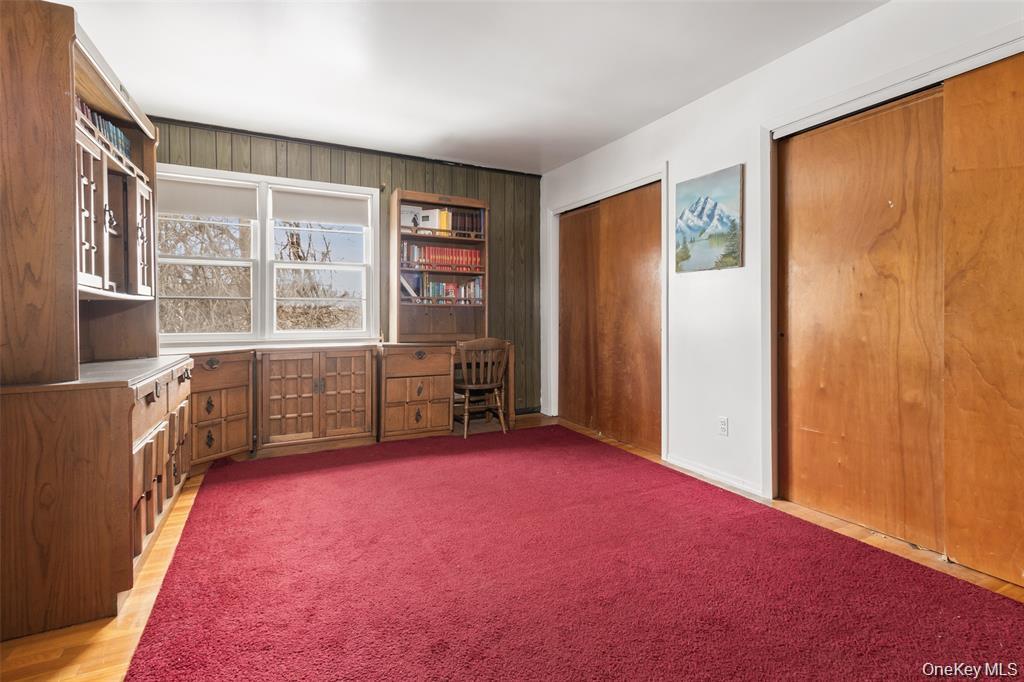 20 Old Farm Road – For Sale photo 22