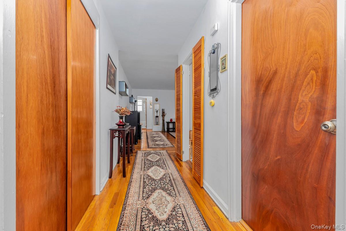 66-33 Yellowstone Boulevard, Unit 5B photo 5