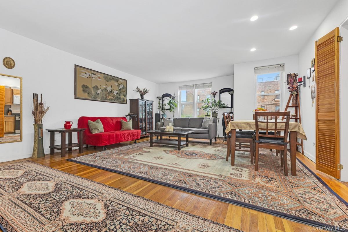 66-33 Yellowstone Boulevard, Unit 5B