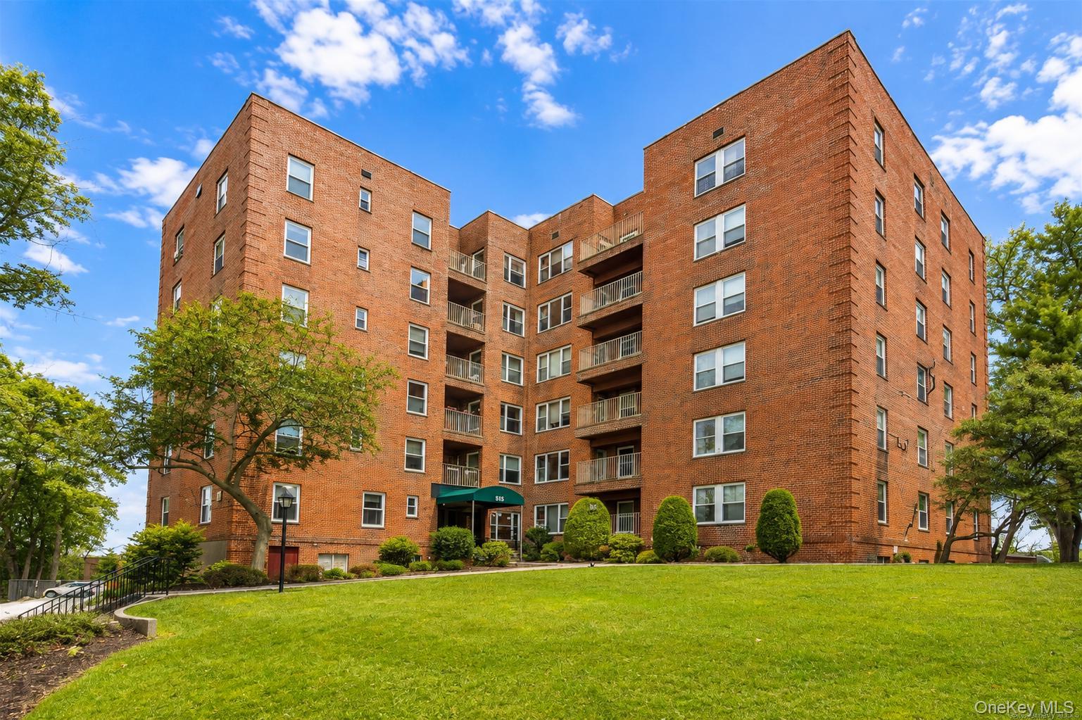 555 Broadway, Unit 1i