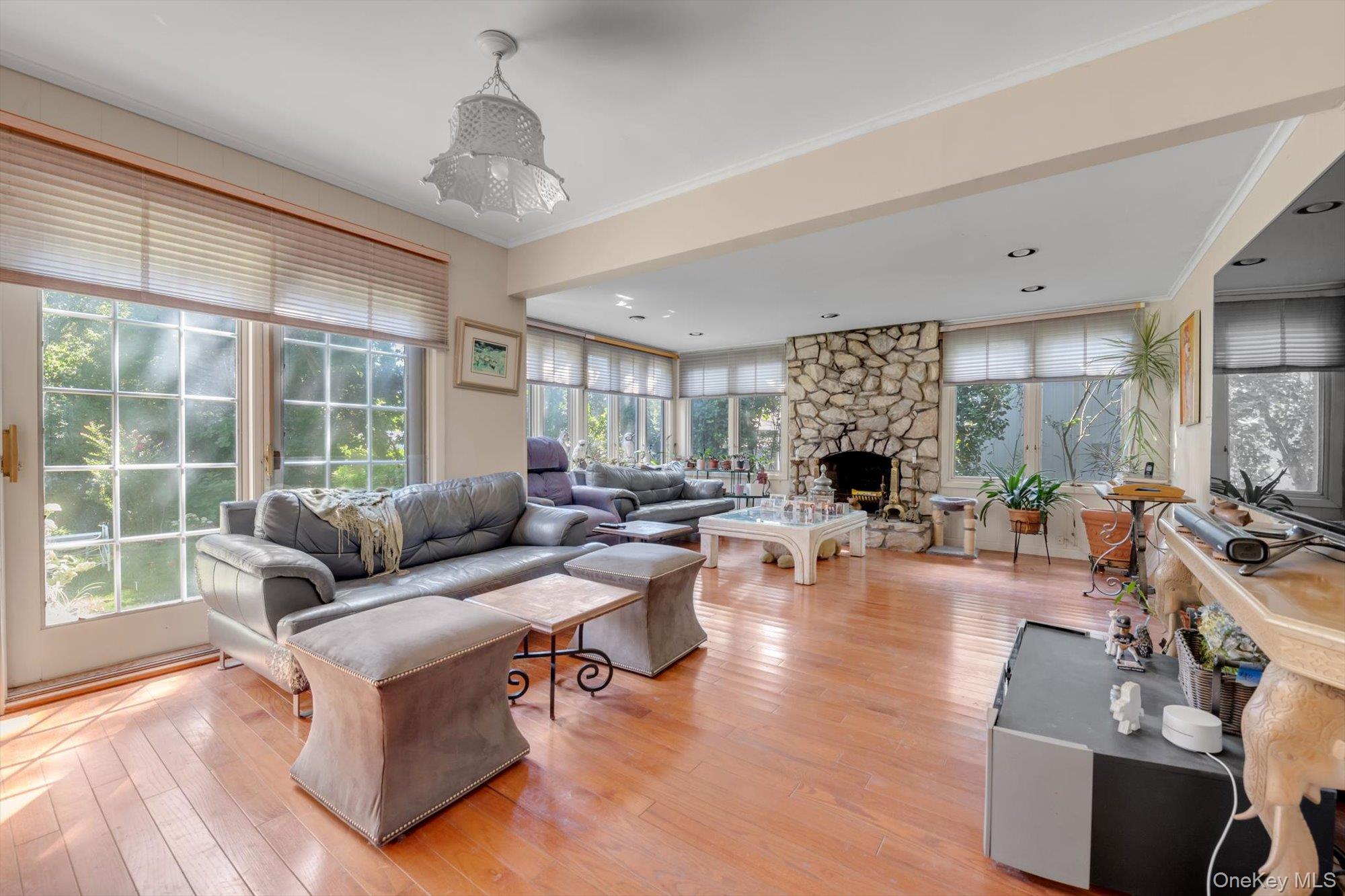 1559 Pebble Lane – For Sale photo 12
