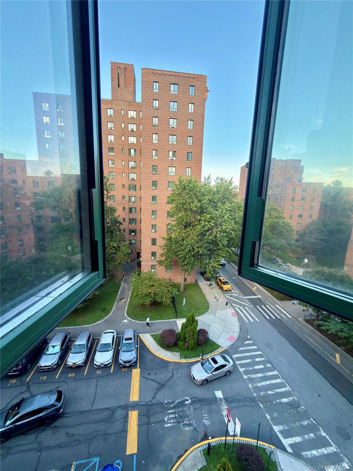 1591 Metropolitan Avenue, Unit 5C photo 2