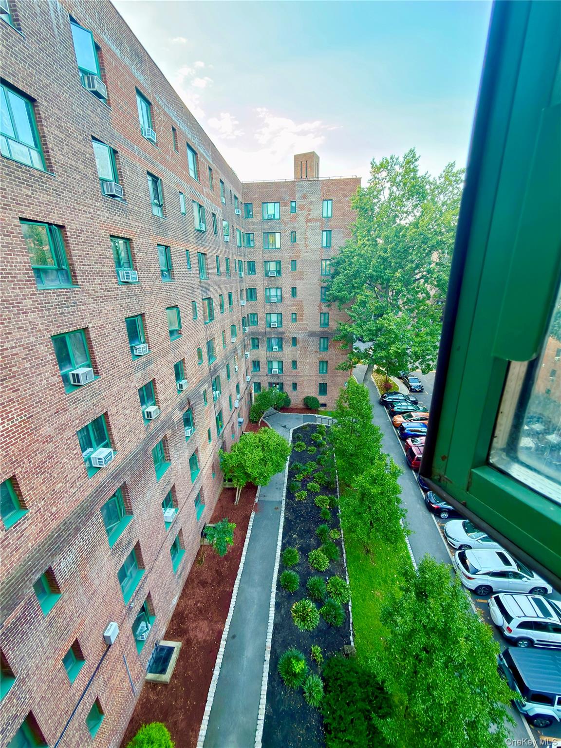 1591 Metropolitan Avenue, Unit 5C photo 3