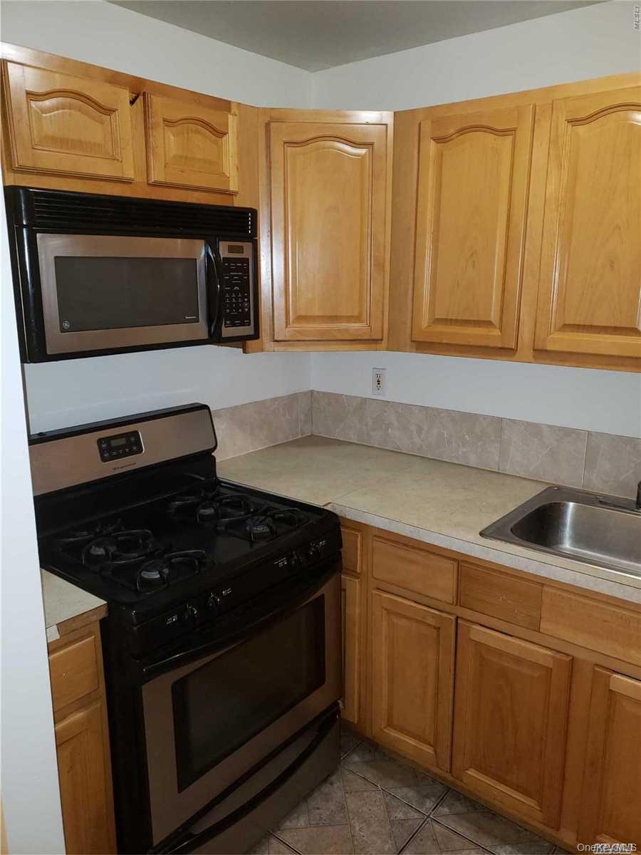 190 Stuyvesant Avenue – For Rent photo 2