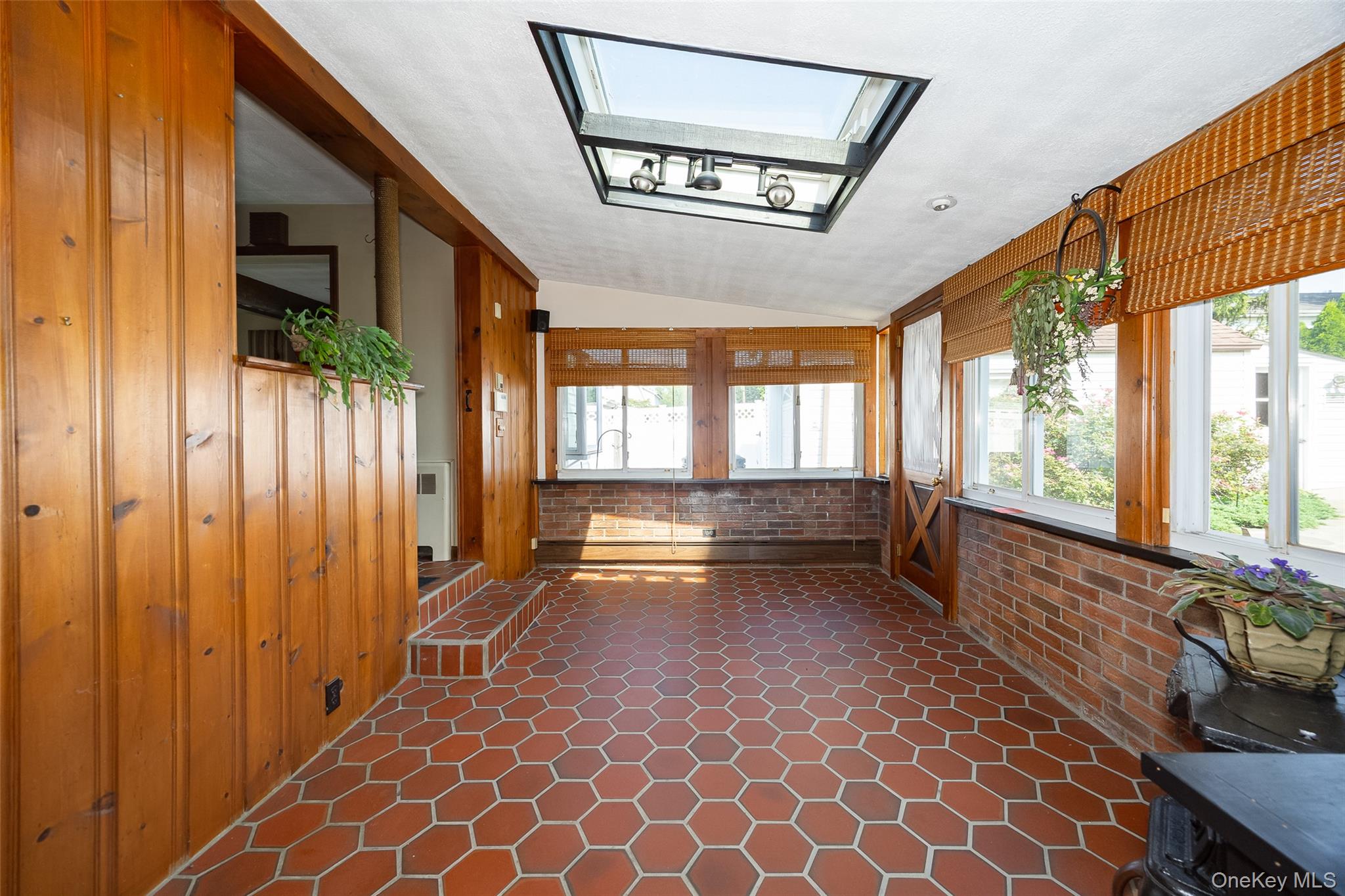 54 Atlantic Avenue – For Sale photo 4