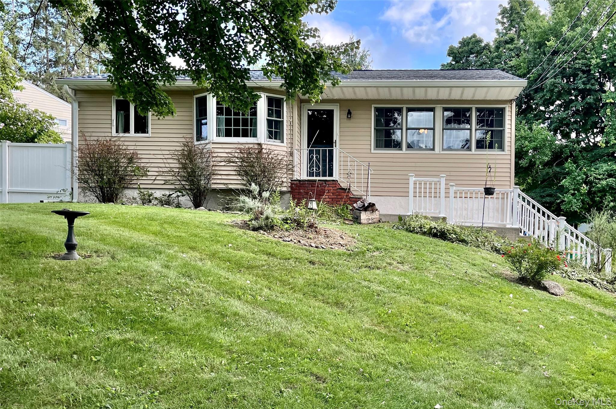 216 Spackenkill Road – For Sale