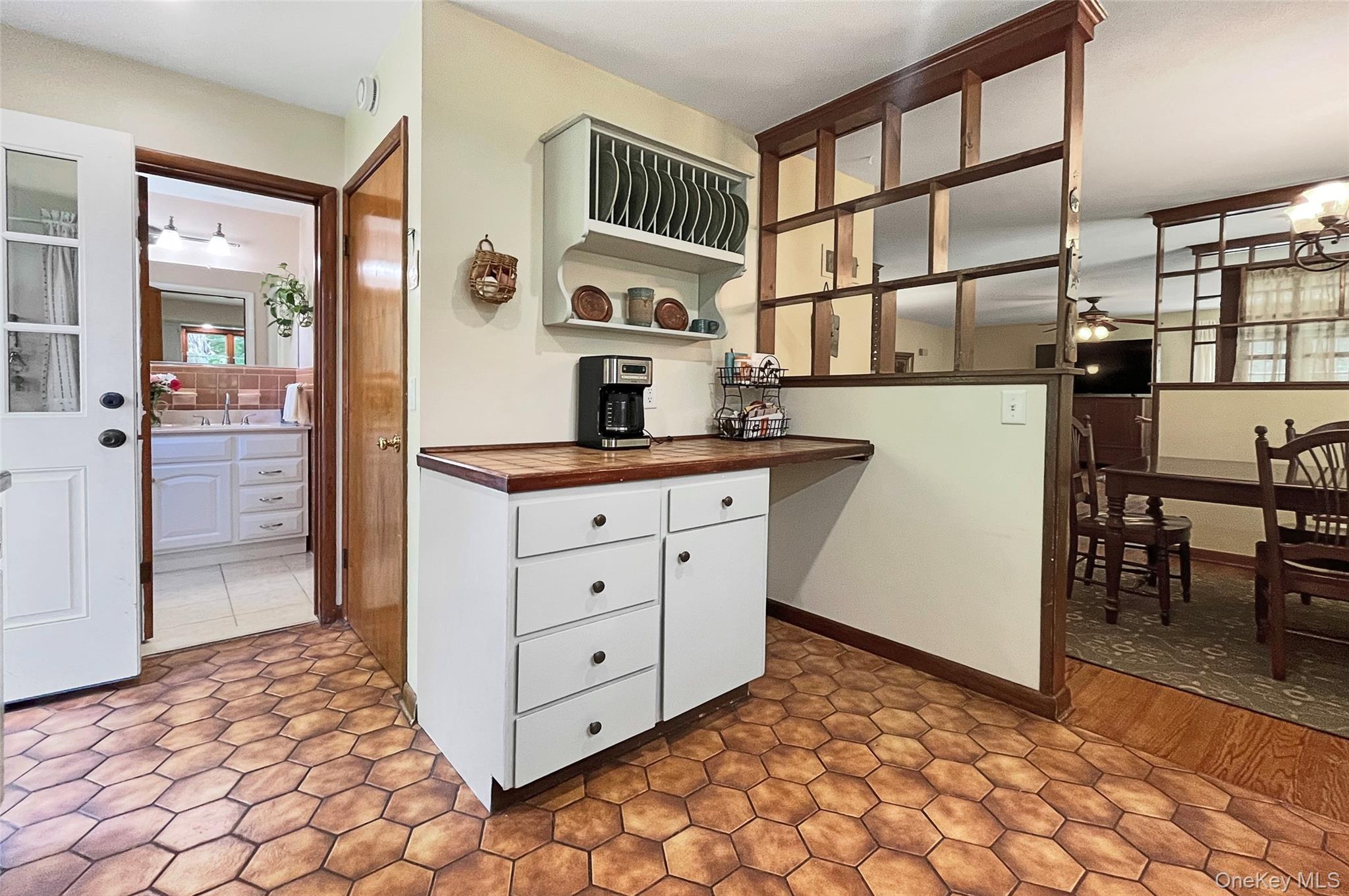 216 Spackenkill Road – For Sale photo 5