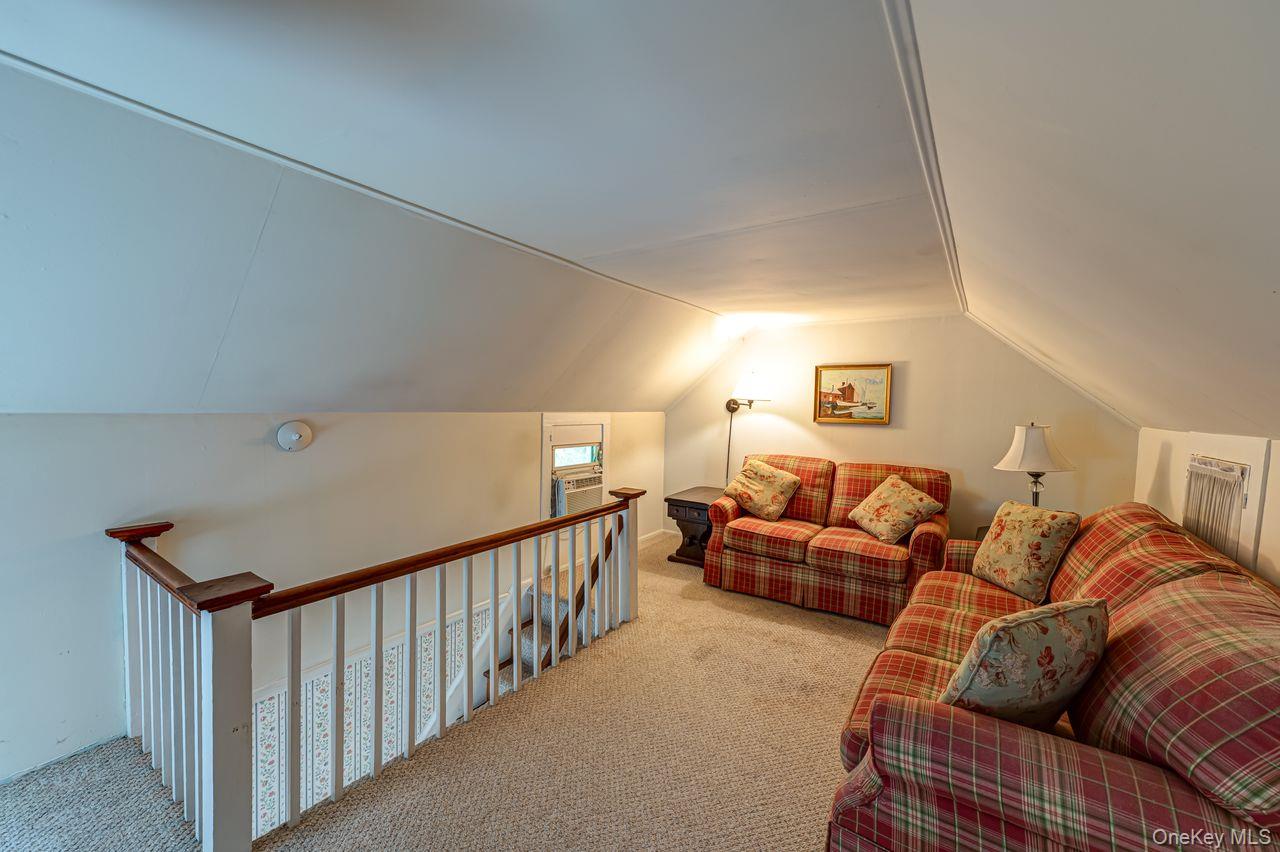 10 Overton Pass – For Sale photo 8