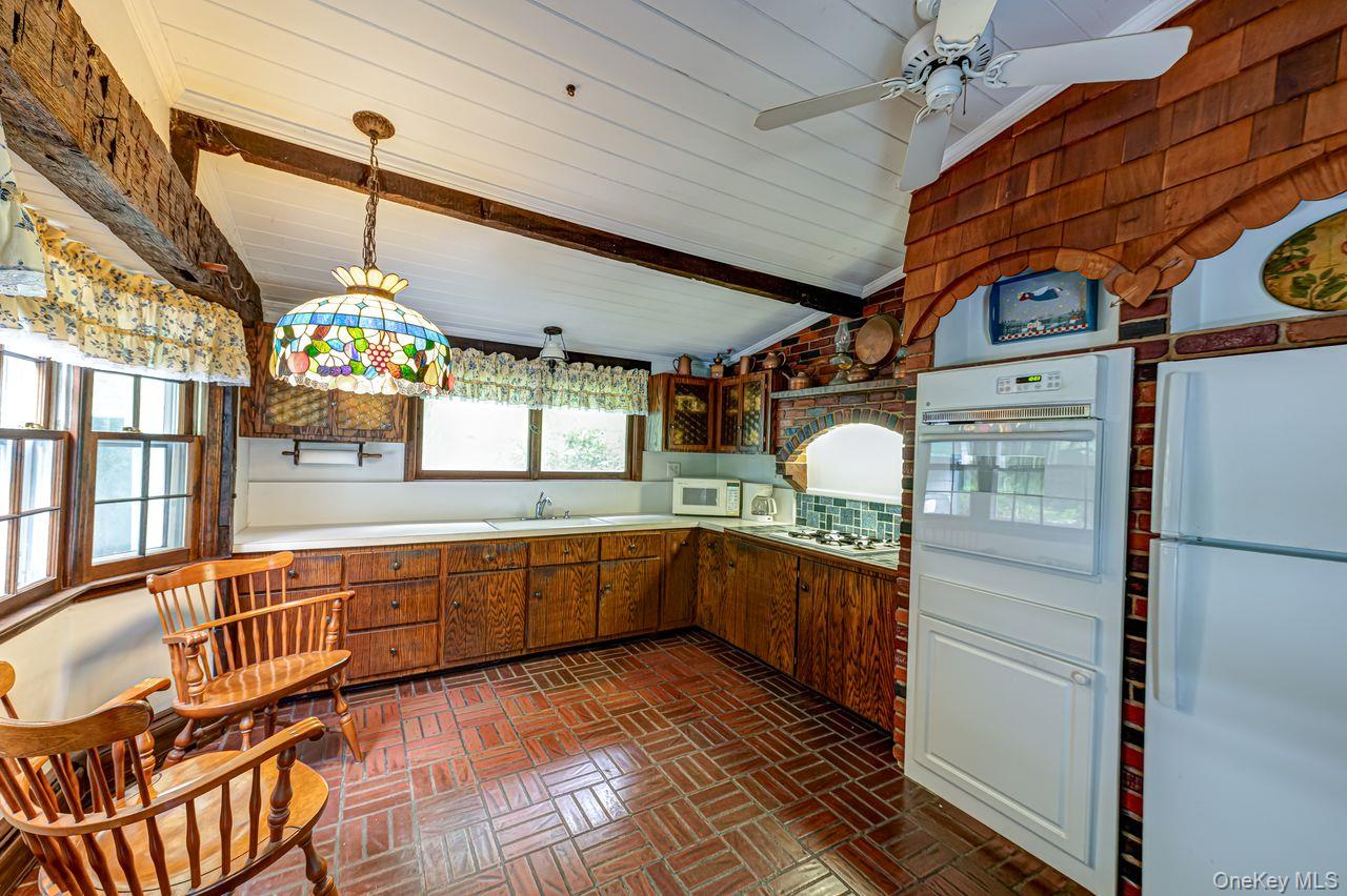 10 Overton Pass – For Sale photo 10