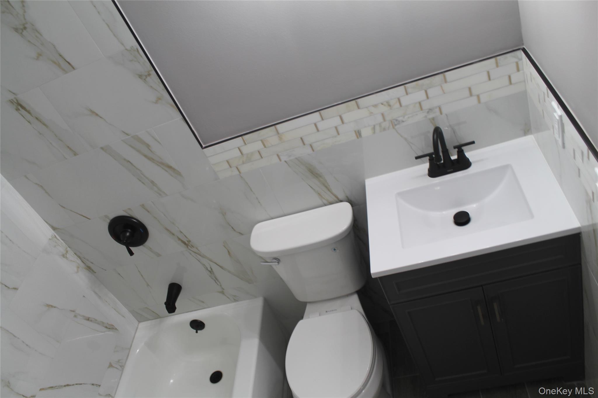 12 Lexington Hill, Unit 7 photo 11
