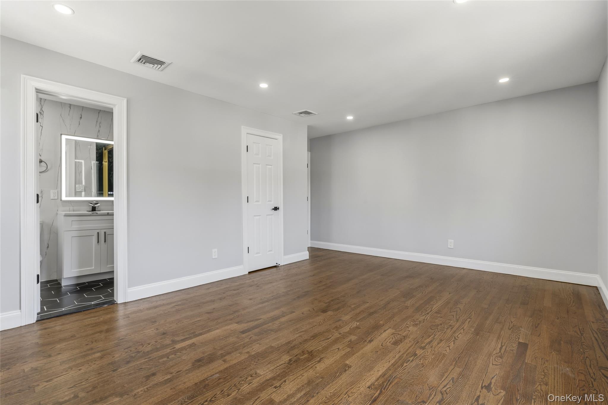 2599 Orr Street – For Sale photo 14