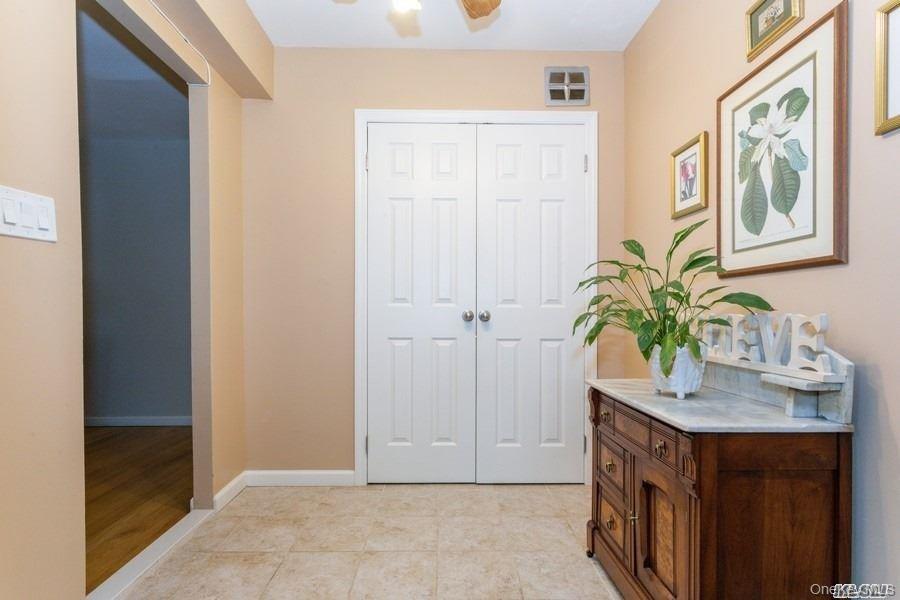 22 N Forest Avenue, Unit 1N photo 5