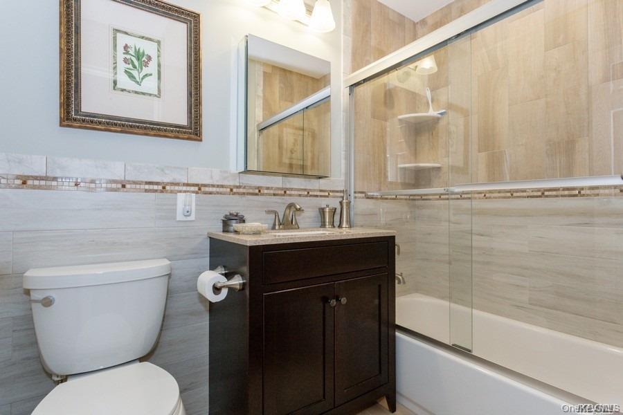 22 N Forest Avenue, Unit 1N photo 14