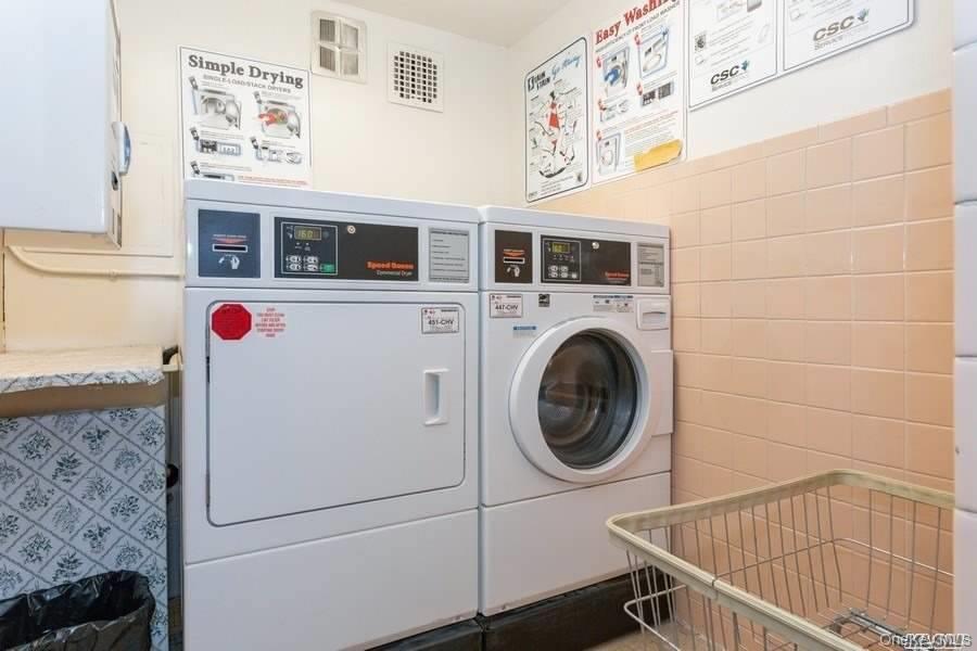 22 N Forest Avenue, Unit 1N photo 2