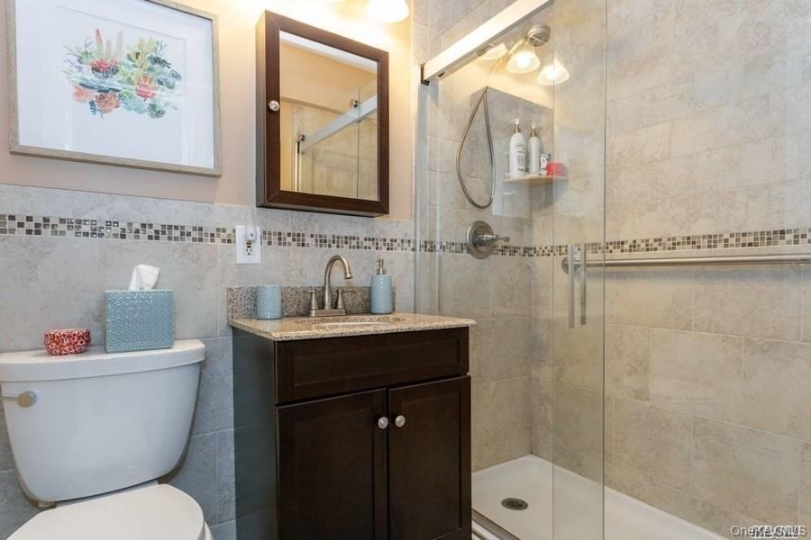 22 N Forest Avenue, Unit 1N photo 19