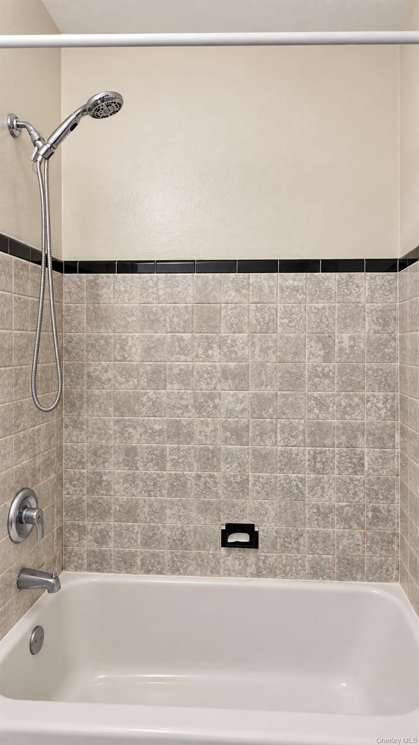 55 Ehrbar Avenue, Unit 4C photo 17