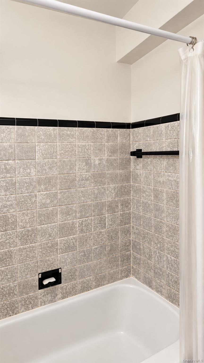 55 Ehrbar Avenue, Unit 4C photo 18