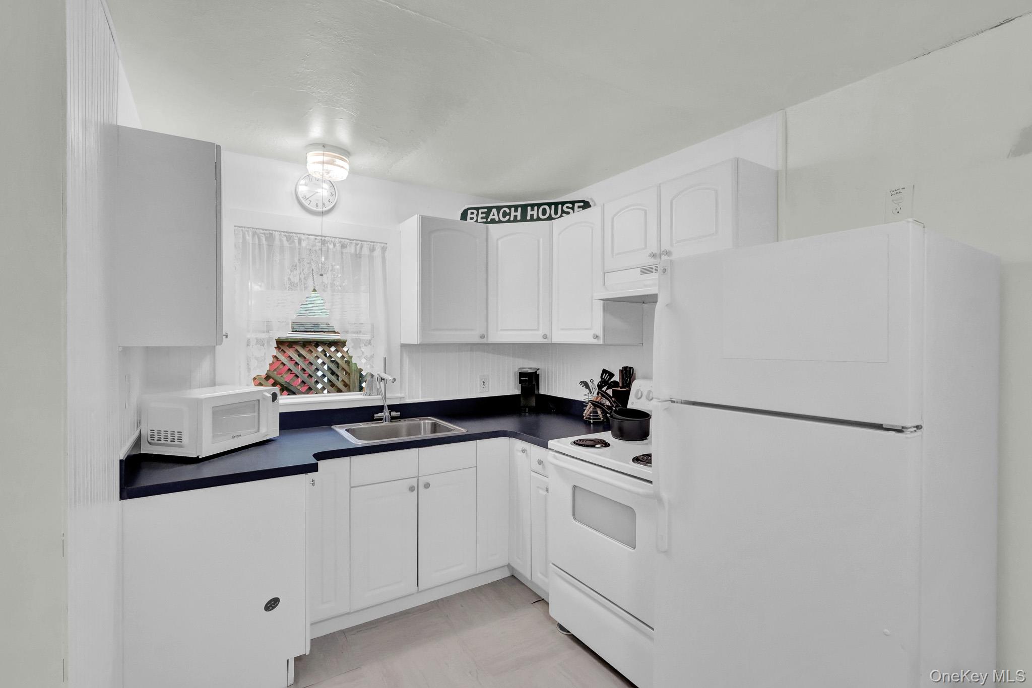 15 Cottage Road – For Sale photo 4