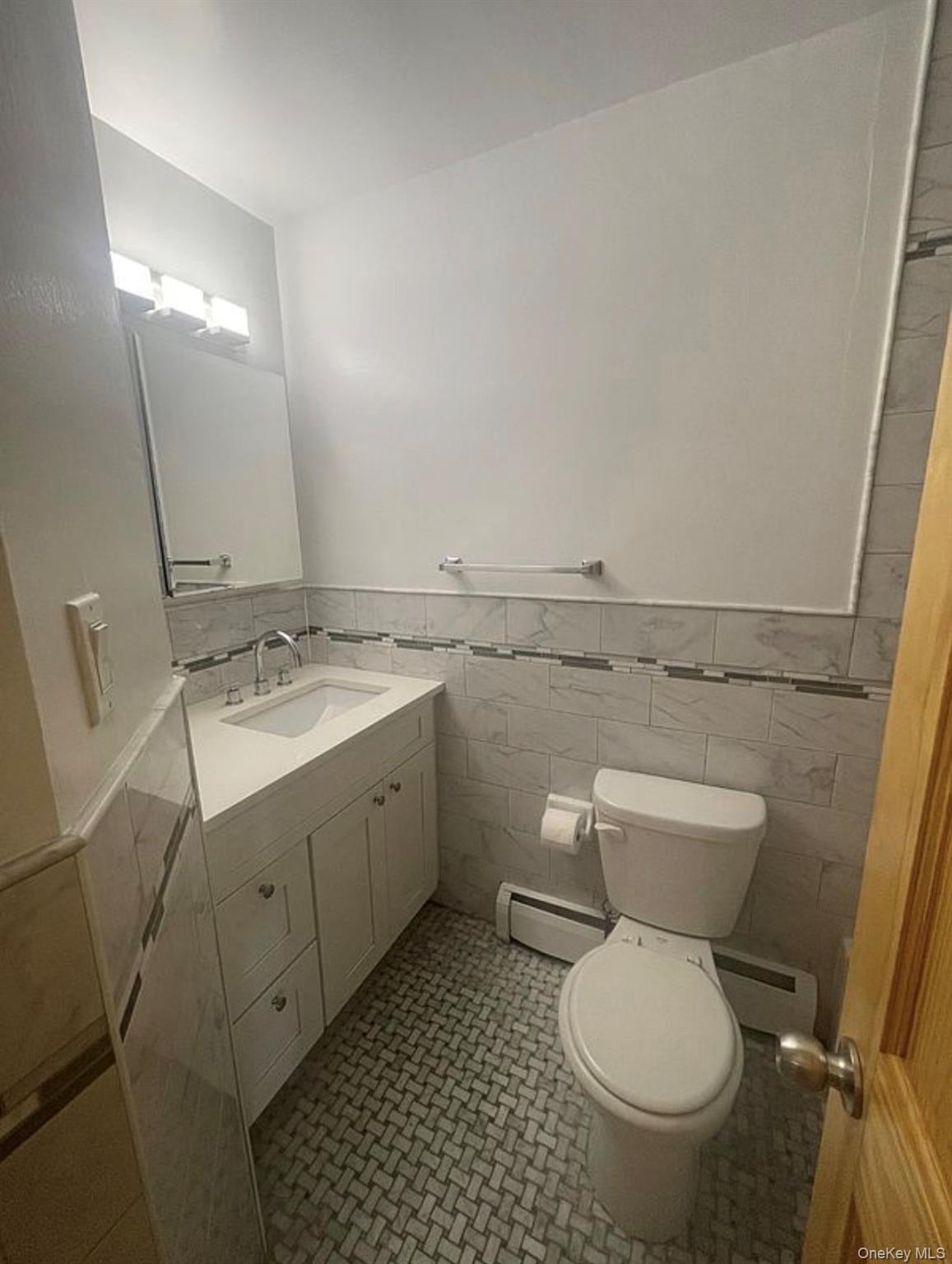 4304 72nd Street – For Rent photo 10