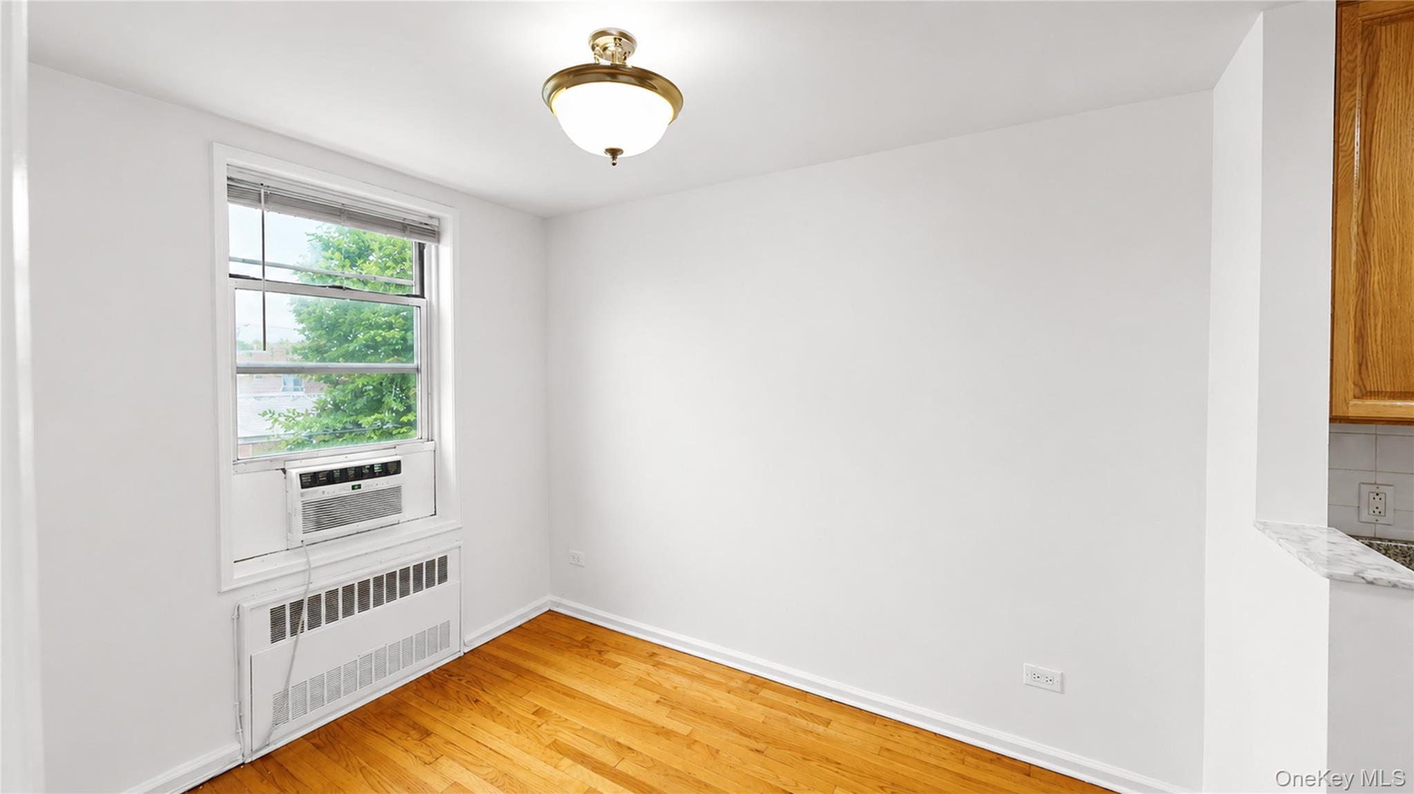 60-11 Broadway, Unit 3L photo 6