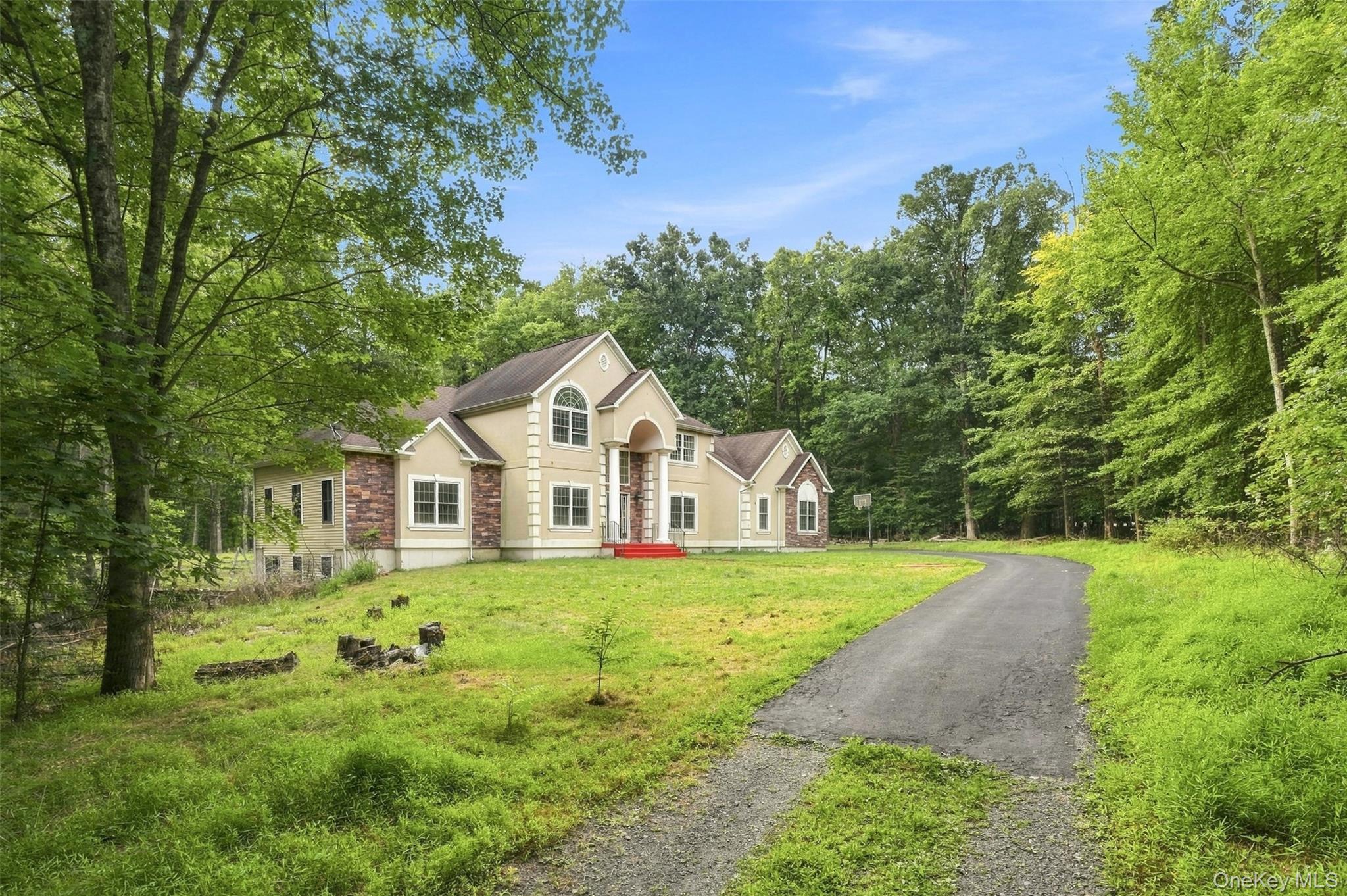 39 Jacob Rumph Court – For Sale photo 2