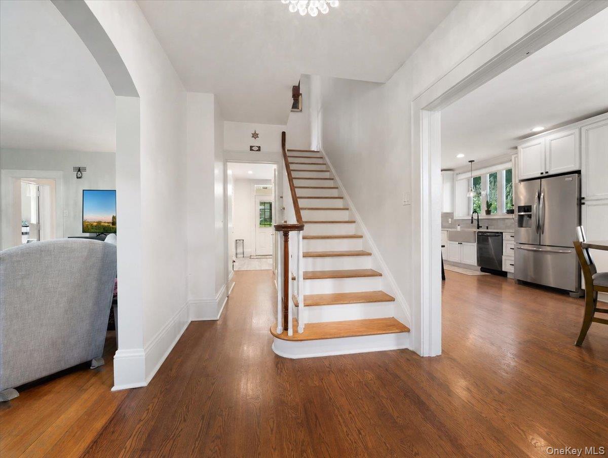 11 Viohl Way – For Sale photo 4