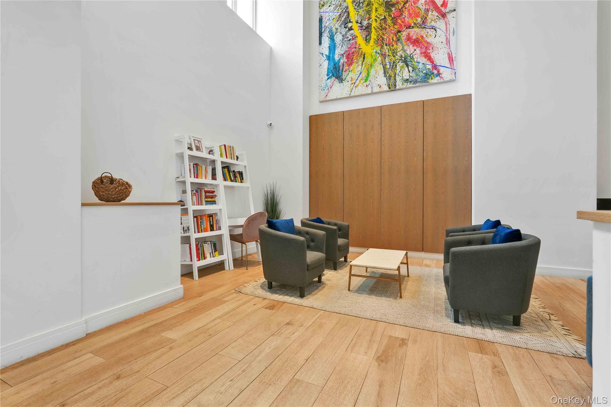 2416 Queens Plaza S, Unit 7B photo 18