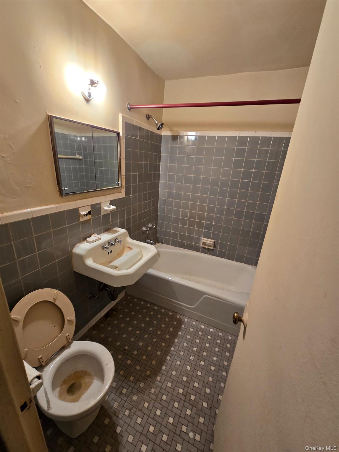 2835 Webb, Unit 7J photo 6