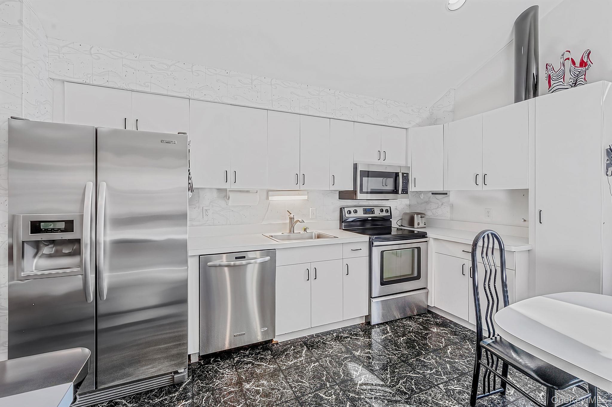48 Oak Avenue – For Sale photo 16