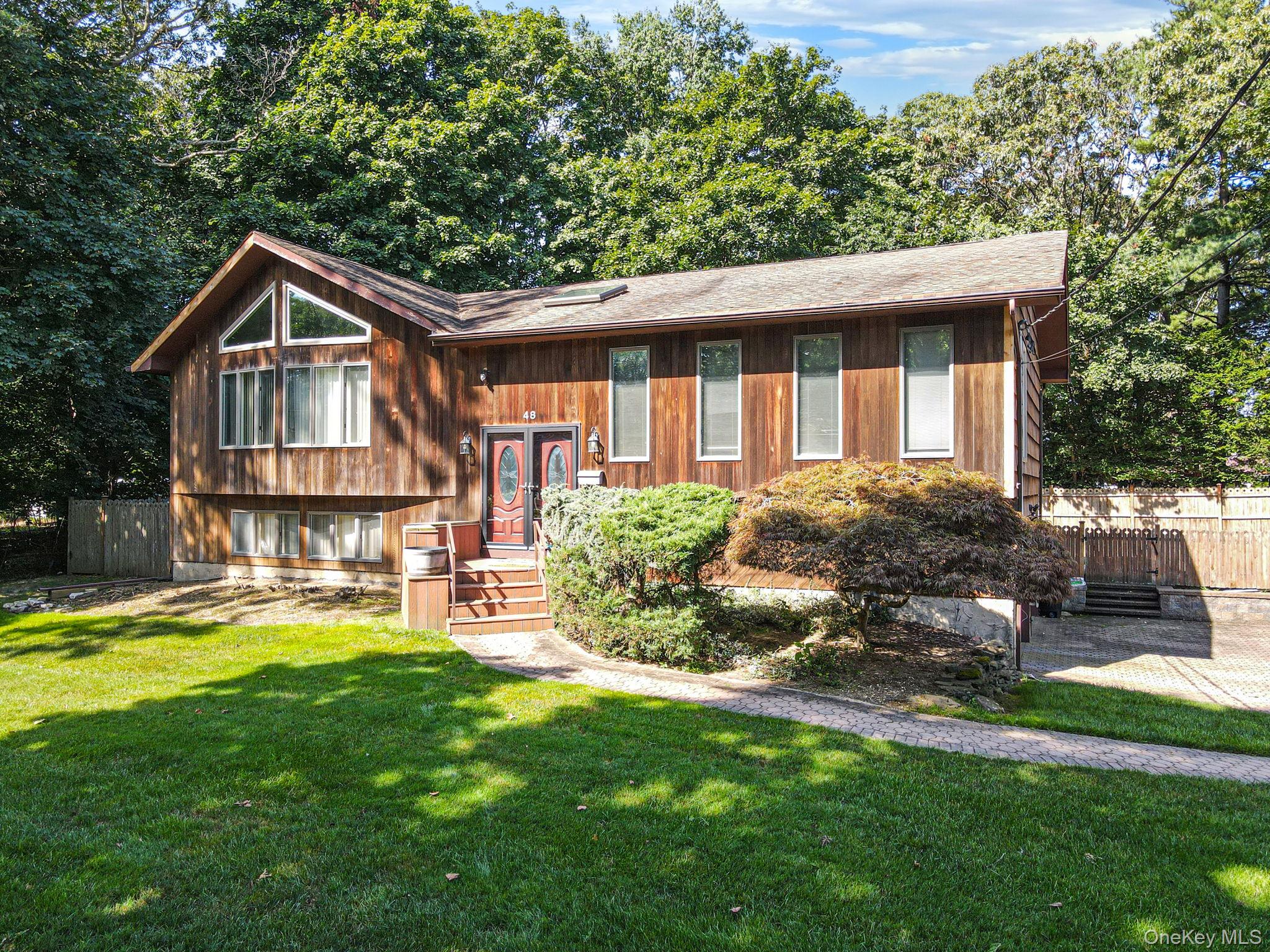 48 Oak Avenue – For Sale
