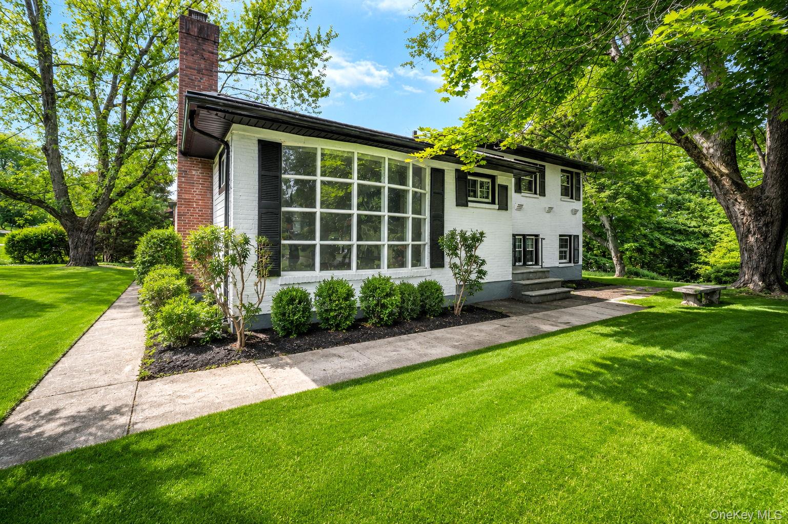 335 Lewis Avenue – For Sale photo 3