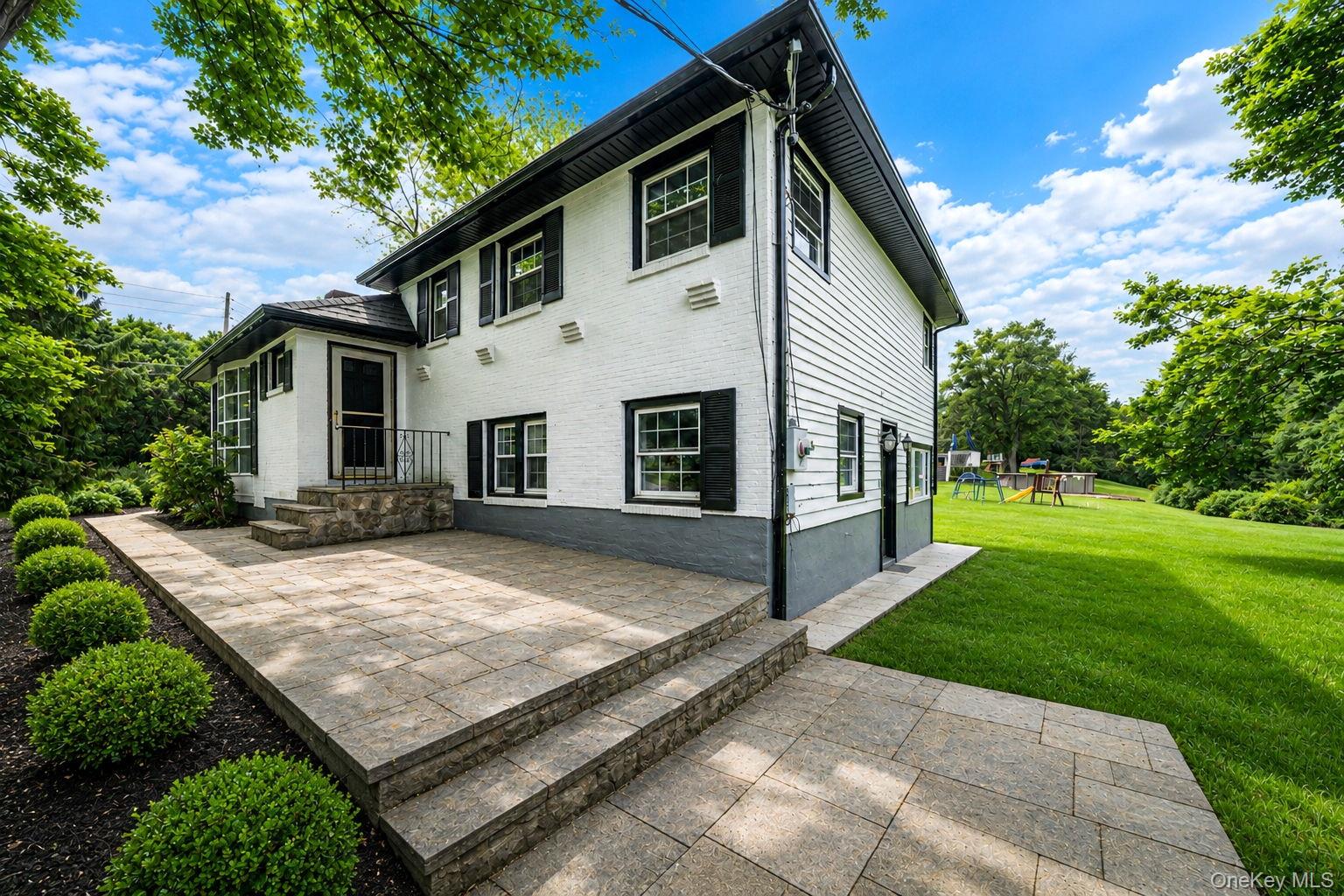 335 Lewis Avenue – For Sale photo 2