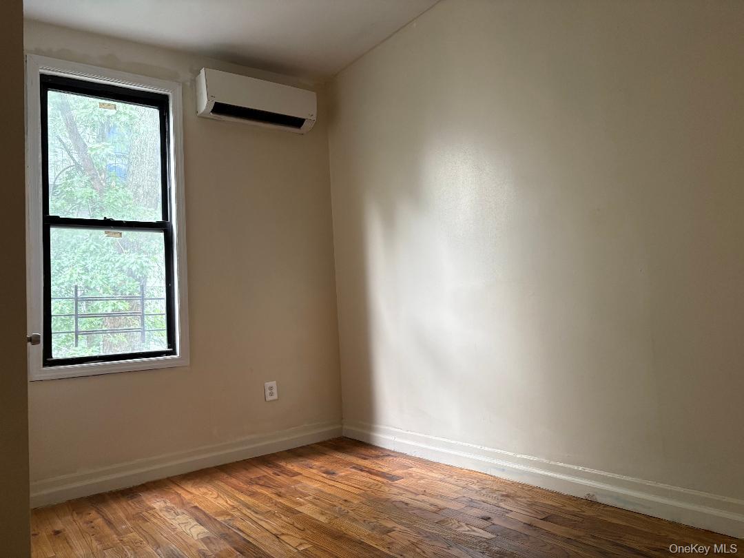342 E 194th Street – For Rent photo 9