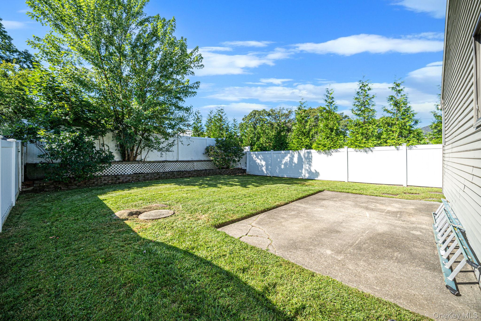 256 Deer Road – For Sale photo 22