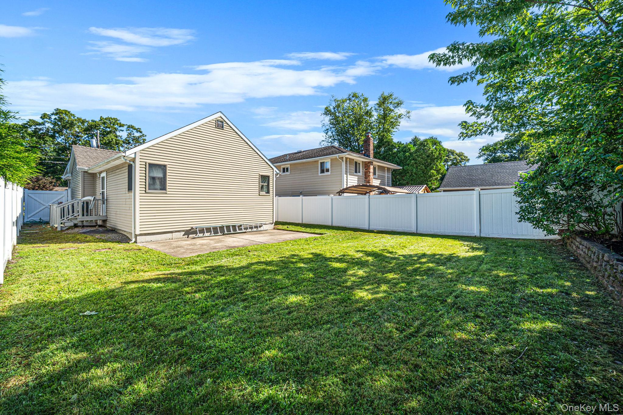 256 Deer Road – For Sale photo 18